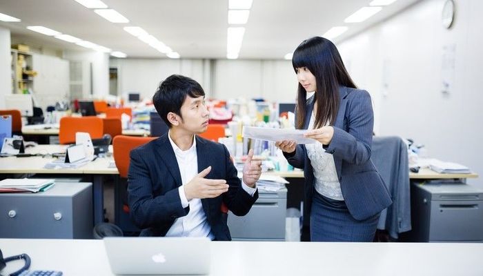 お笑い芸人が 後輩力 を伝授 会社での人間関係を円滑にするには 社会人生活 ライフ 社会人ライフ フレッシャーズ マイナビ 学生の窓口