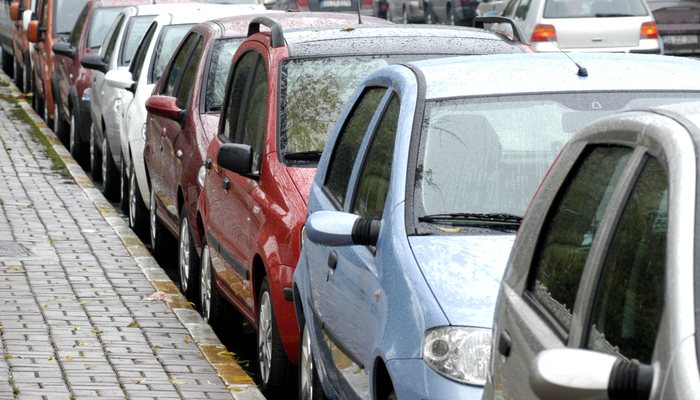 縦列駐車が断トツ 運転下手に聞いた クルマの運転で苦手なことランキング 社会人生活 ライフ 社会人ライフ フレッシャーズ マイナビ 学生の窓口