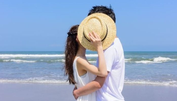 恥ずかしい ときめく 外でキスしたことがある大学生は 割 大学入学 新生活 学生トレンド 流行 マイナビ 学生の窓口