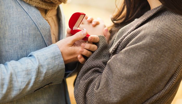 彼女への誕生日プレゼントに贈りたい 絶対に喜ぶおすすめアイテム16選 学割 プレゼント 大学生お得情報 学割 マイナビ 学生の窓口