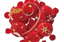 新宿小田急の「クリスマスケーキ」！真っ赤なバラのリースケーキや可愛いリボンケーキが登場！ #Z世代Pick