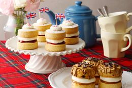 女王陛下の名を冠した“イギリス伝統菓子”イメージの新作「3種のベリーのヴィクトリアスコーンサンド」など、冬限定スコーンを発売  #Z世代Pick