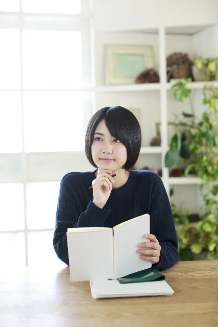 【Q&A】早稲田の教科書事情について質問です。教科書代を安くする方法はありますか？