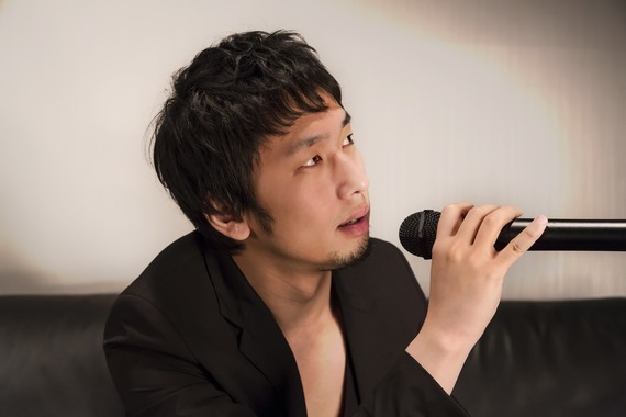 まるでネイティブ！ 英語の歌詞の発音がうまい日本の歌手Top5「宇多田ヒカル」「TAKA」