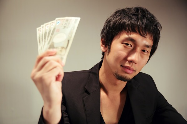 FPに聞いた、お金持ちって年収いくらから？ 「◯◯万円」その理由は？