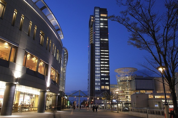 香川のおすすめデートスポット15.高松シンボルタワー