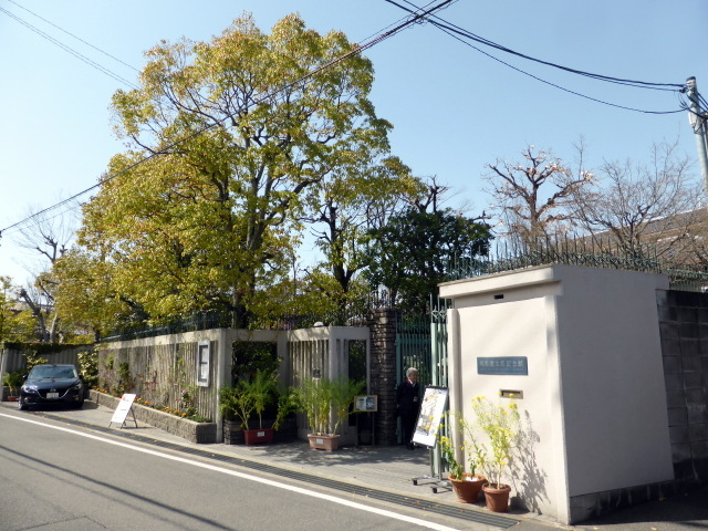 夏休みに行きたい！ 近畿大学建築科の学生が選ぶ、大阪のお気に入り建築物スポット3つ
