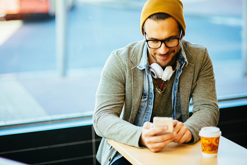 下心を感じさせない！ 片思い相手にLINEしたいときに使える口実7選