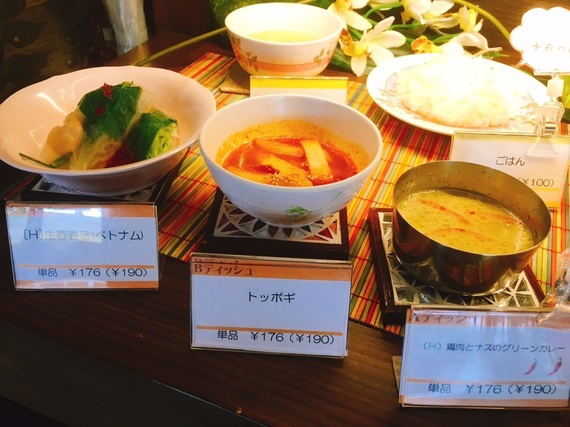 神田外語大学の学食「アジアン食堂『食神』」に潜入！ 本格アジア料理を満喫【全国学食MAP】
