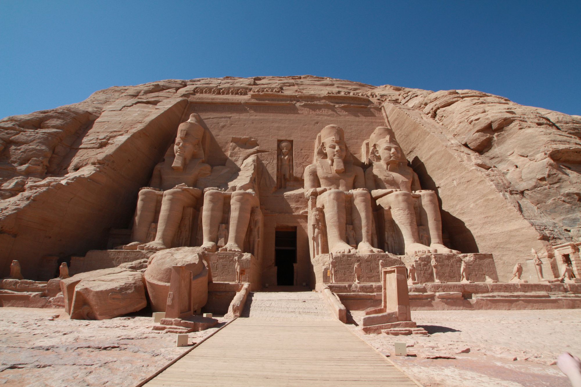 エジプトのおすすめ観光地20選！ ピラミッド、スフィンクス以外の見所も