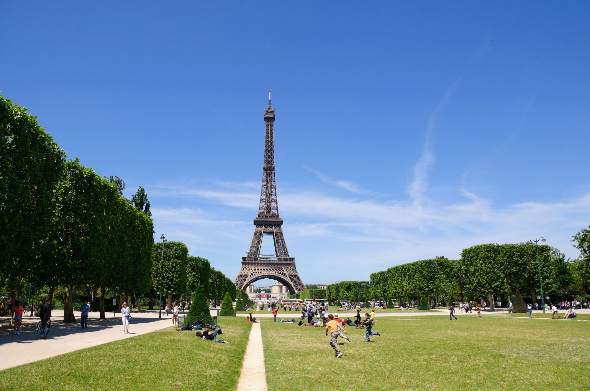 フランスのおすすめ観光地20選！ パリだけじゃない行くべき見所は？
