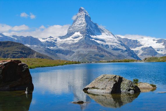スイスのおすすめ観光地20選！ マッターホルンなど登山家がうなるスポットを紹介