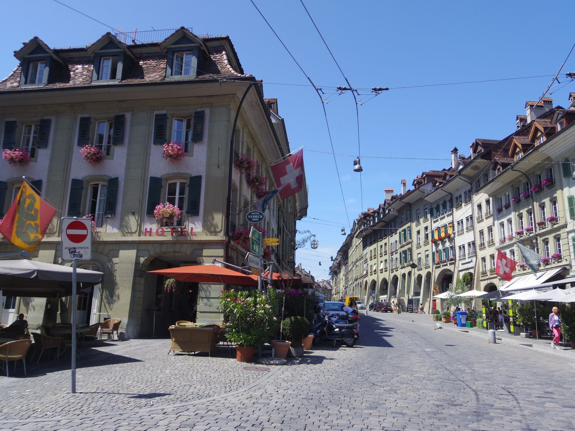 スイスのおすすめ観光地20選！ マッターホルンなど登山家がうなるスポットを紹介