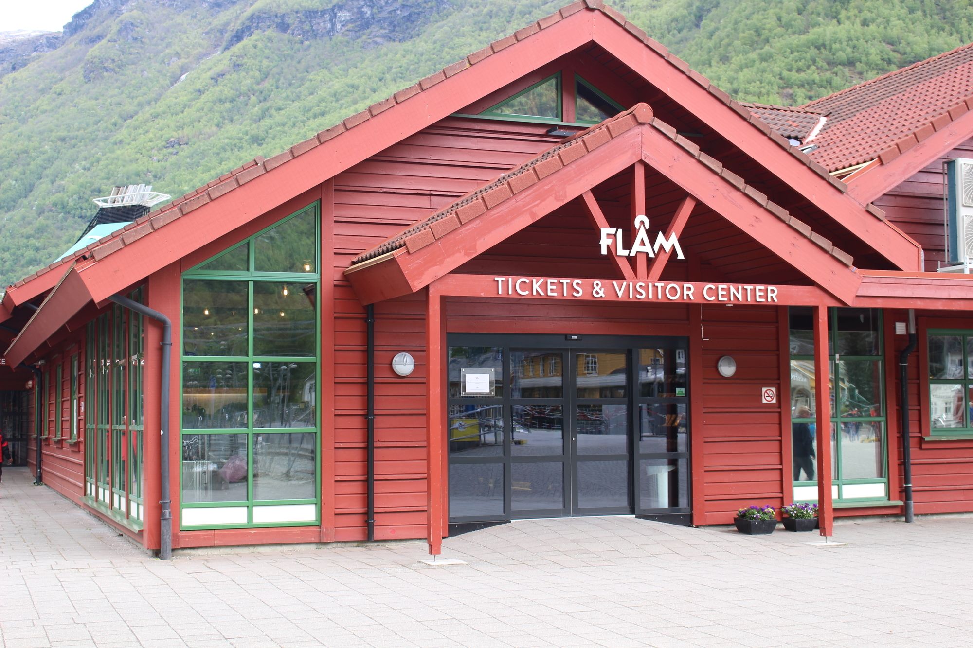 ノルウェーのおすすめ観光地20選！ アナ雪の舞台のあの場所をはじめ、行くべきスポットを紹介！