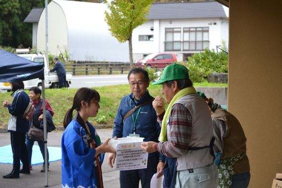 ええじゃん栄村もお手伝い！ 長野県栄村で開催された「栄村収穫祭」ってなに？【学生記者】