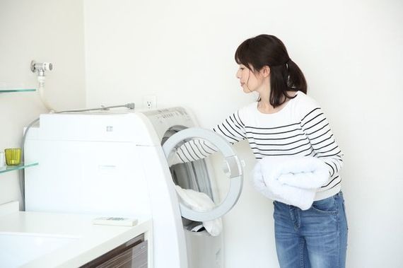 一人暮らしにぴったりな洗濯機の選び方！ 容量・サイズ・機能をチェック
