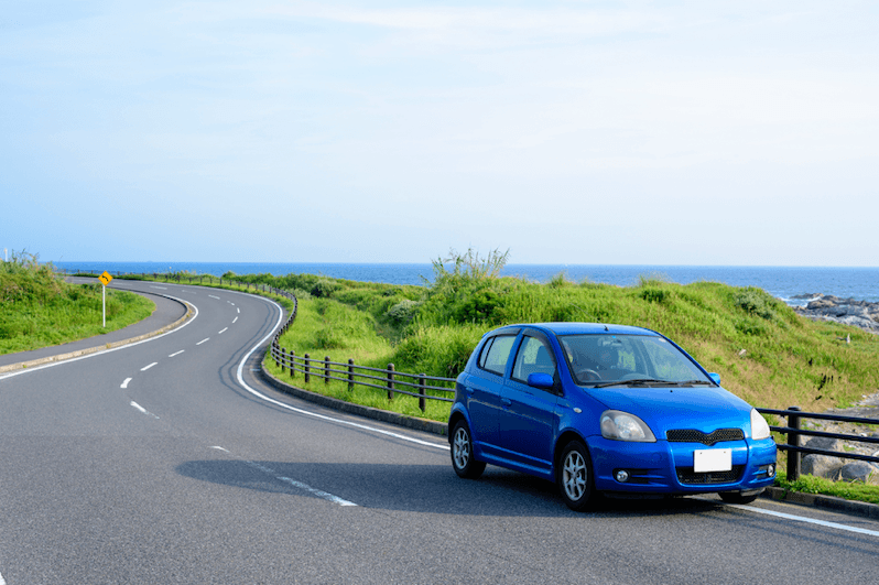 初めて自動車保険に加入する際の流れは？手続きの方法や必要書類について解説