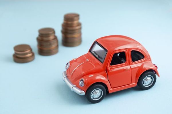 保険料の安い自動車保険を選ぶ