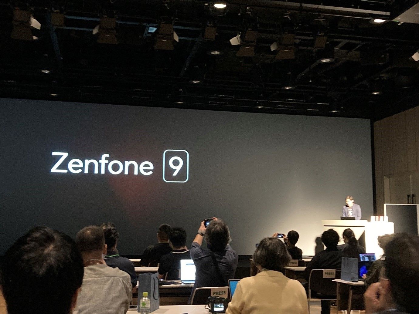 ASUS Zenfone 9の新製品発表会に潜入！ 学生視点の「推しポイント」はここ⁉【学生記者体験レポ】