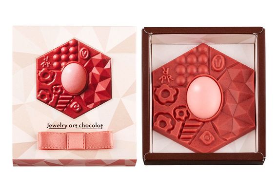 発売1ヶ月で12万個超えの宝石スイーツ「ベリールビーカット」が帰ってきた！日本最大級のバレンタインの祭典〈アムール・デュ・ショコラ〉へ。　#Z世代Pick