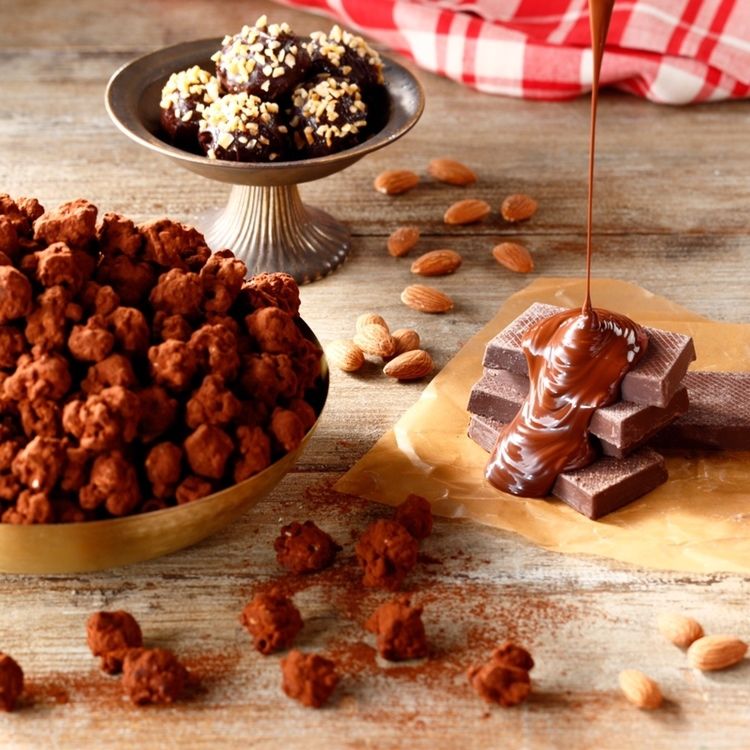 手作りだからこそ実現できる“とろけるチョコ×サクサク食感”の『アーモンド チョコレートトリュフ』！ #Z世代Pick