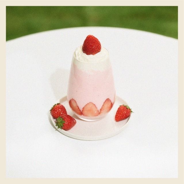 【gelato pique cafe(ジェラート ピケ カフェ)】“Strawberry Fair“ 苺尽くしのスイーツ2種を販売！ #Z世代Pick