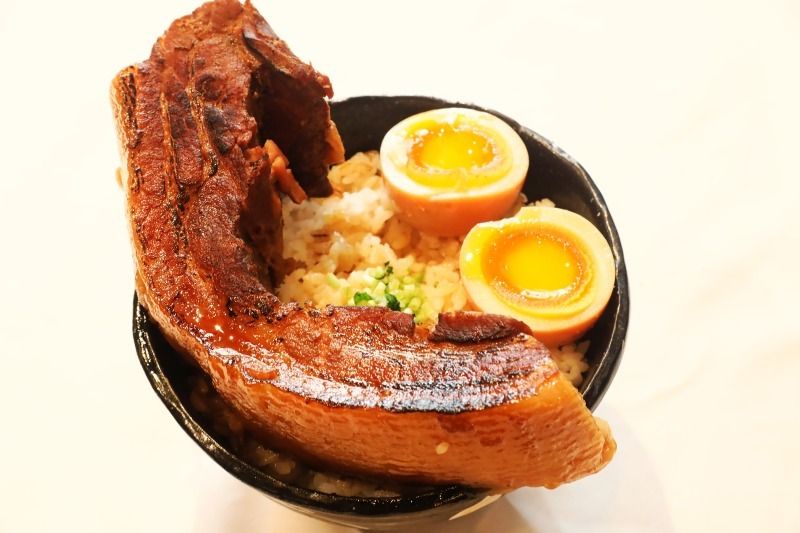 日本一分厚い！５センチカツ丼で話題の「かつ丼 ちよ松」から「日本一分厚い角煮丼」が登場！！ #Z世代Pick