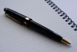 【Q&A】試験などでペン書き指定がよくありますがどのようなペンを買っておくべきでしょうか。